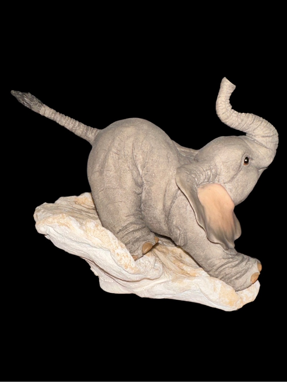 TUSKERS: HENRY “WHEEEE!”